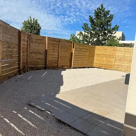 וילה La Caroline 2 *