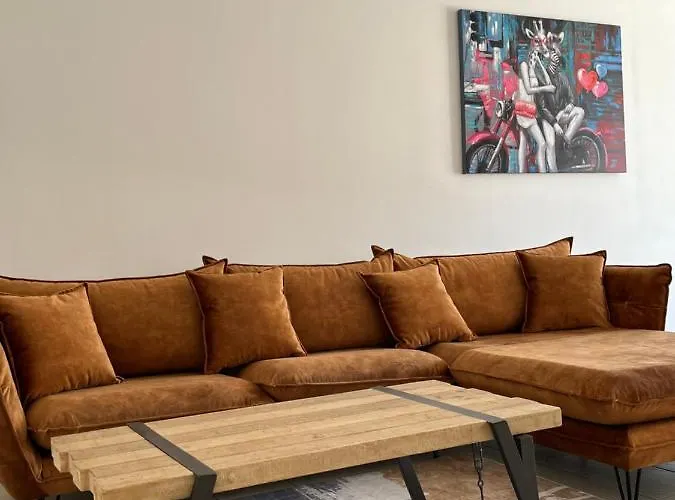 Βίλα La Caroline 2 *